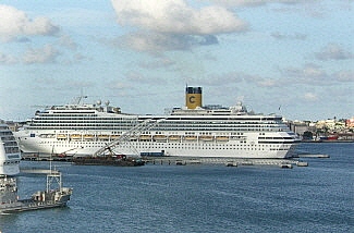 Staff photo of costa docked in San Juan 2006