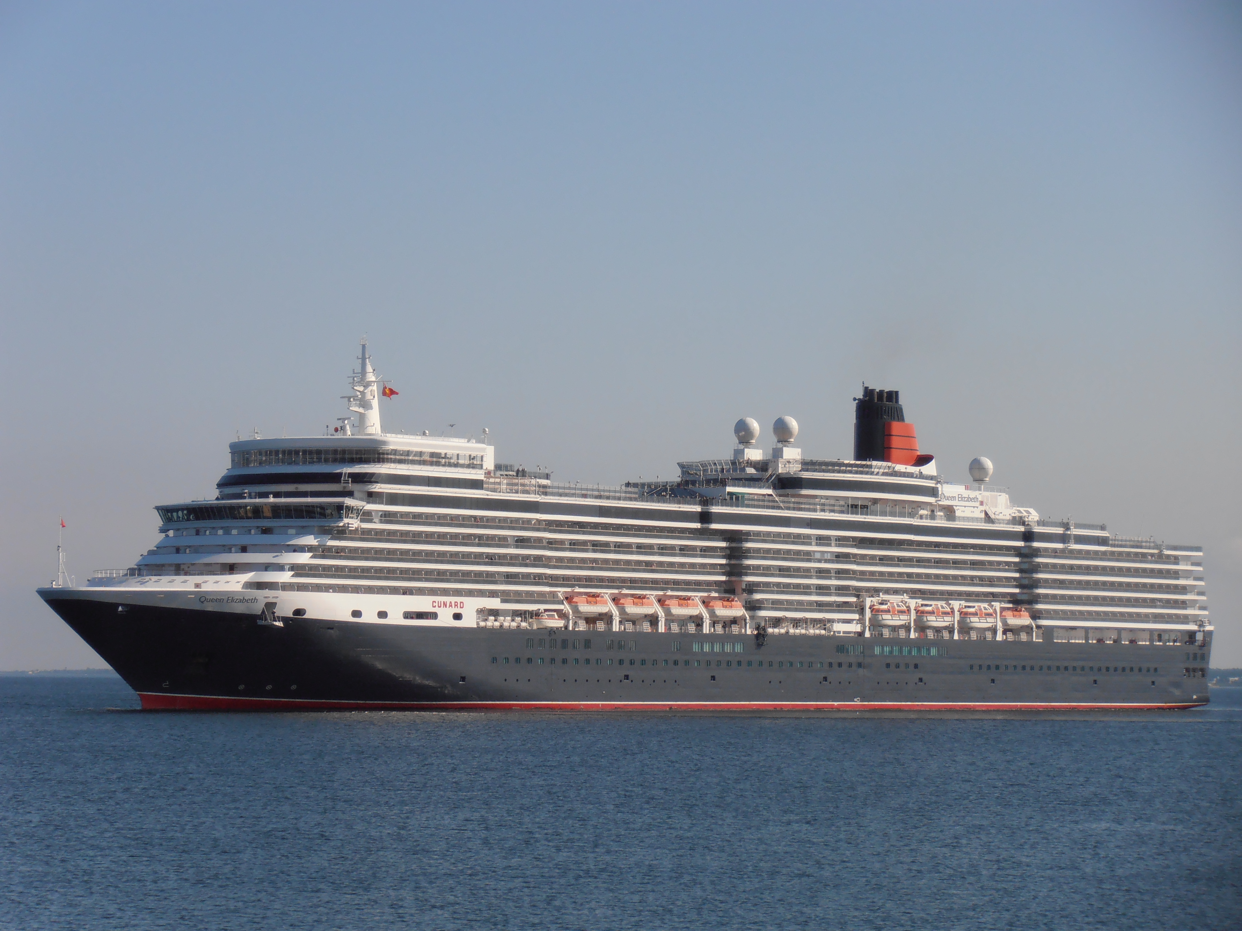 Cunard Cruise Lines Queen Elizabeth